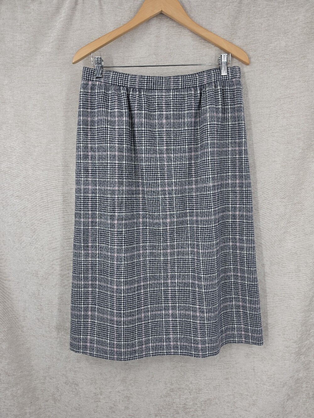 Pendelton Vintage Wool Midi Skirt Navy Blue White and Pink Plaid - Picture 4 of 7